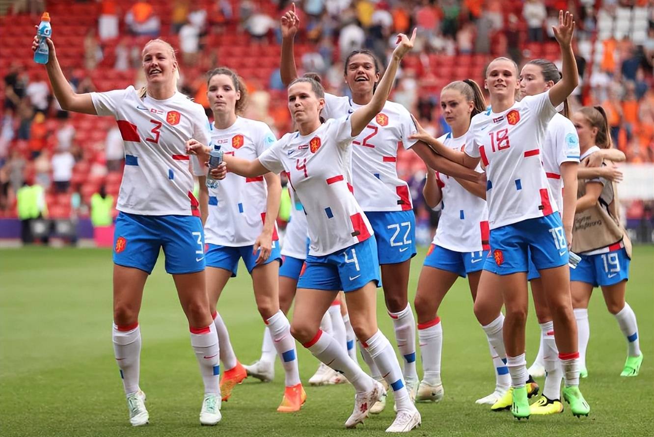 瑞士女足在加时赛中击败法国队