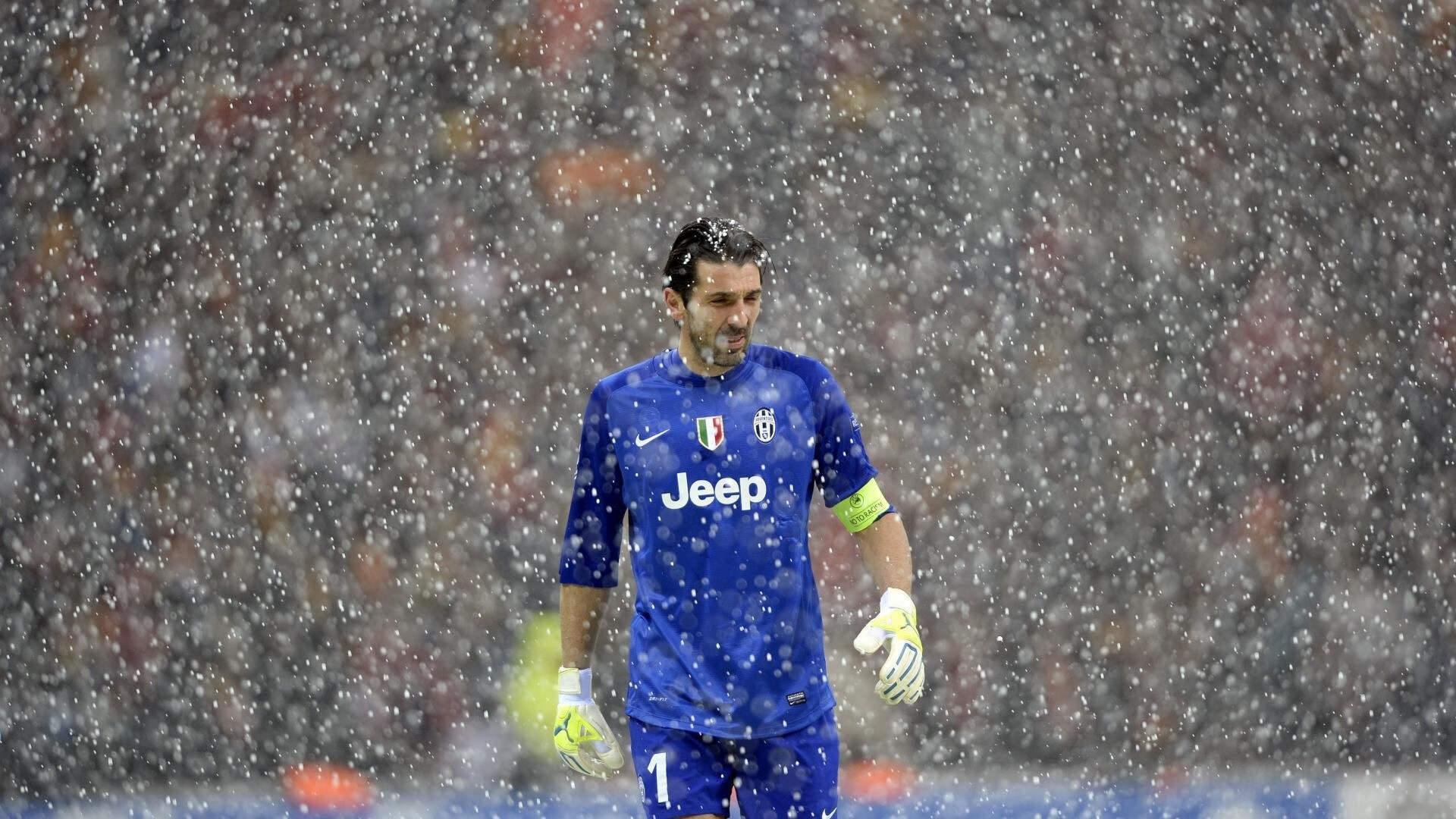 街道赛之夜,赖斯冠军级表现如何定义F1新传奇